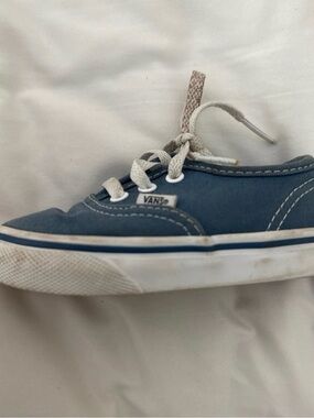 Vans Kids Low-Top Canvas Sneakers in Blue with White Accents